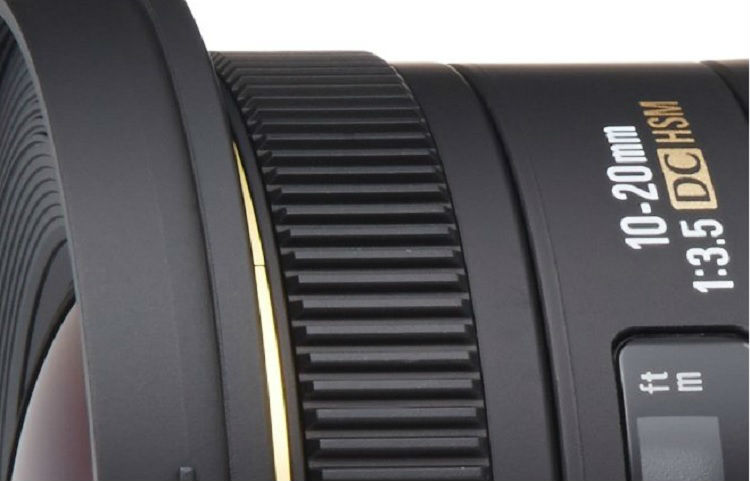 ニコンD5500キットレンズの次に購入予定の単焦点と広角レンズの紹介 